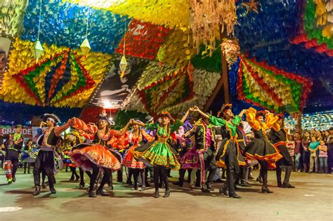 A Festa de Kara: Ritmo Colombiano Conquista São Paulo!